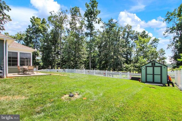 626 LEDGER DR, Hanover, PA 17331