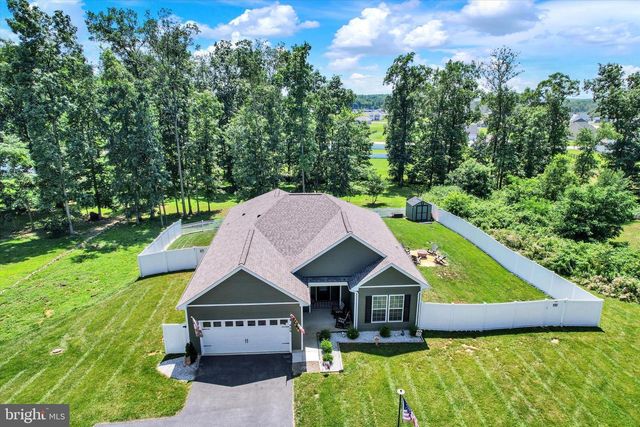 626 LEDGER DR, Hanover, PA 17331
