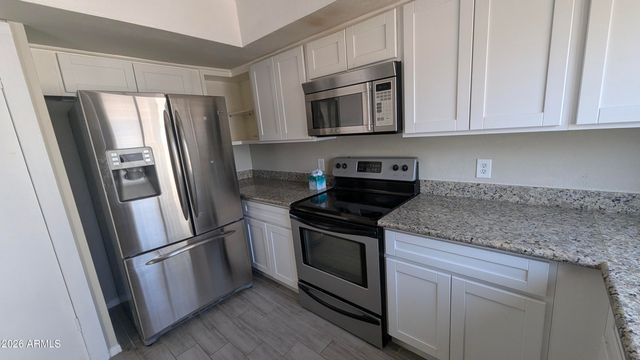 860 N MCQUEEN Road 1073, Chandler, AZ 85225
