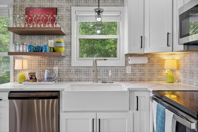 1283 Lake Logan Rd, Ardmore, TN 38449