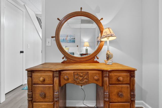 1283 Lake Logan Rd, Ardmore, TN 38449