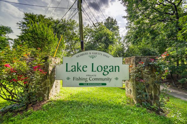1283 Lake Logan Rd, Ardmore, TN 38449