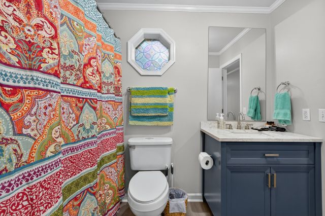 1283 Lake Logan Rd, Ardmore, TN 38449