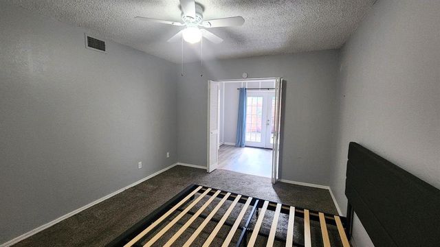 6704 N Meridian Avenue A, Oklahoma City, OK 73116