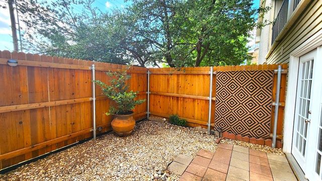 6704 N Meridian Avenue A, Oklahoma City, OK 73116