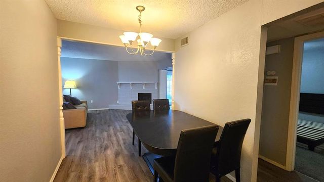 6704 N Meridian Avenue A, Oklahoma City, OK 73116