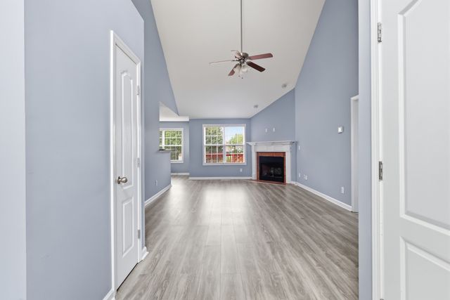 1295 Keech Dr, Clarksville, TN 37042