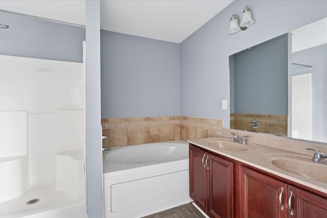 1295 Keech Dr, Clarksville, TN 37042