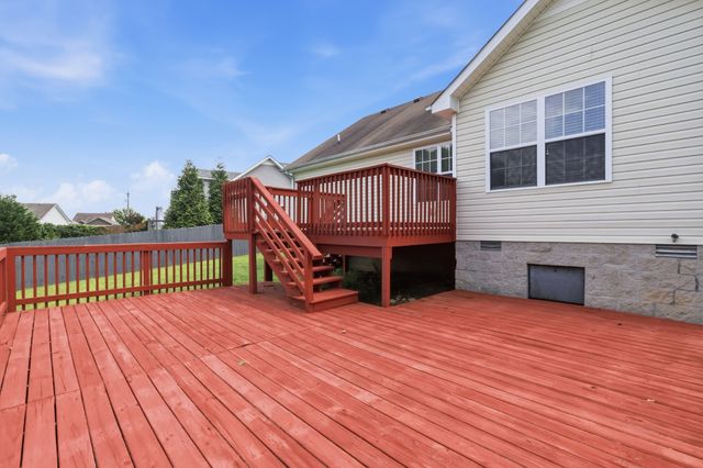 1295 Keech Dr, Clarksville, TN 37042