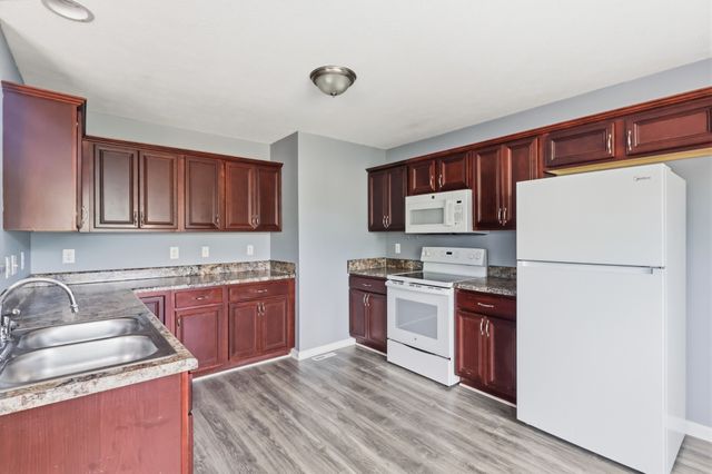 1295 Keech Dr, Clarksville, TN 37042
