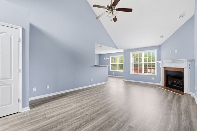1295 Keech Dr, Clarksville, TN 37042