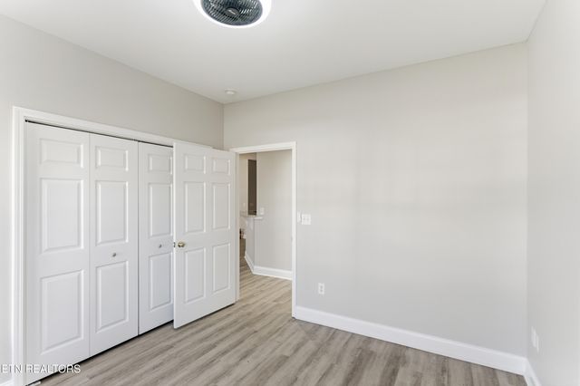 132 Hardinberry St, Oak Ridge, TN 37830