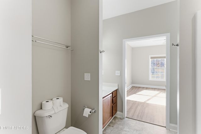 132 Hardinberry St, Oak Ridge, TN 37830