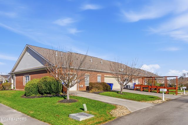 132 Hardinberry St, Oak Ridge, TN 37830