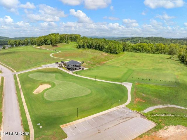 132 Hardinberry St, Oak Ridge, TN 37830