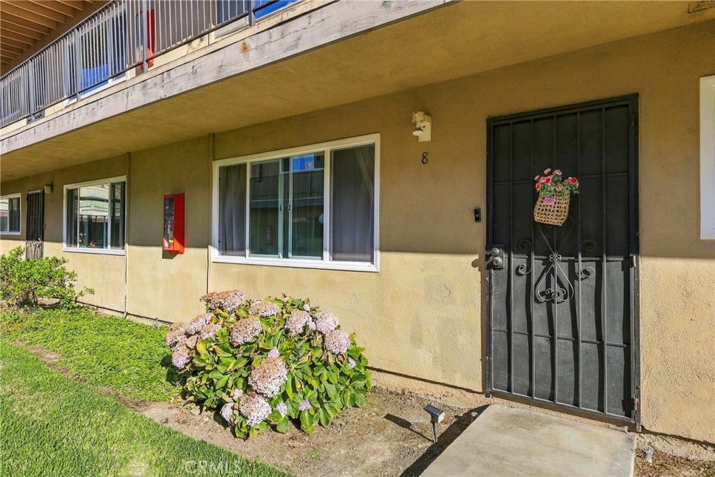 5535 Ackerfield 8, Long Beach, CA 90805 — exterior