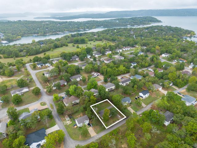 140 Apostle Drive, Reeds Spring, MO 65737