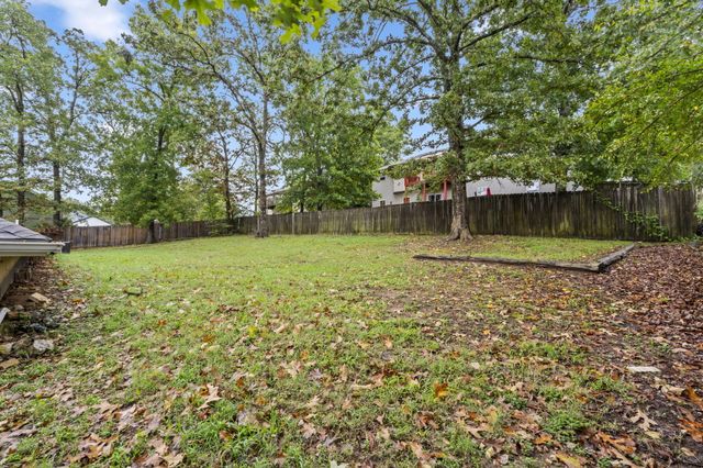 140 Apostle Drive, Reeds Spring, MO 65737