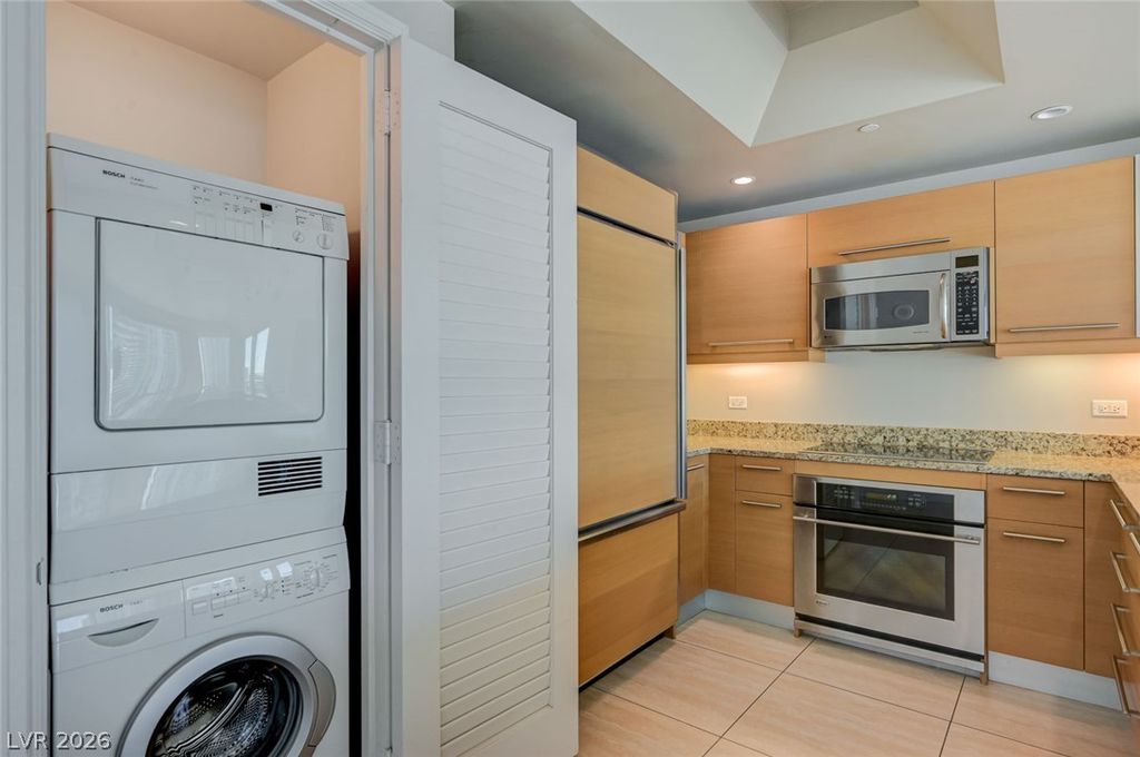 222 Karen Avenue 1602, Las Vegas, NV 89109 — photo 4