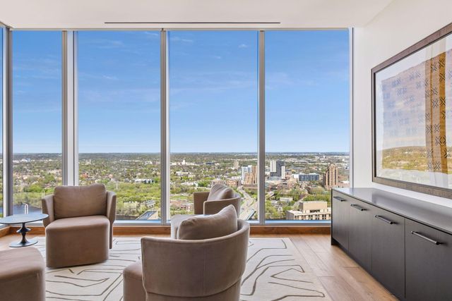 255 Hennepin Avenue 3303, Minneapolis, MN 55408