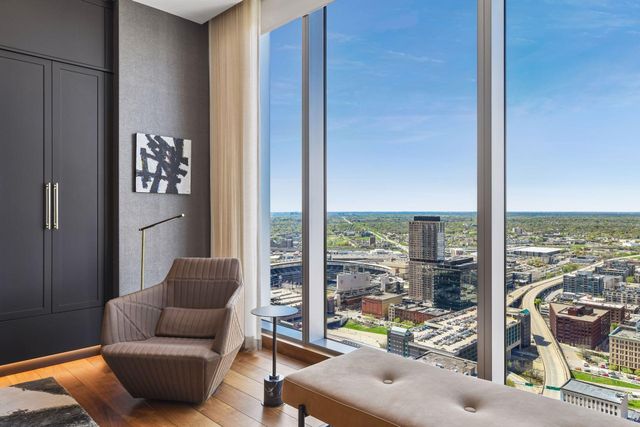 255 Hennepin Avenue 3303, Minneapolis, MN 55408