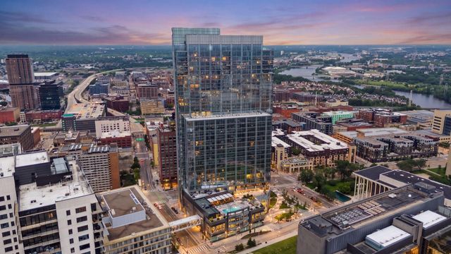 255 Hennepin Avenue 3303, Minneapolis, MN 55408
