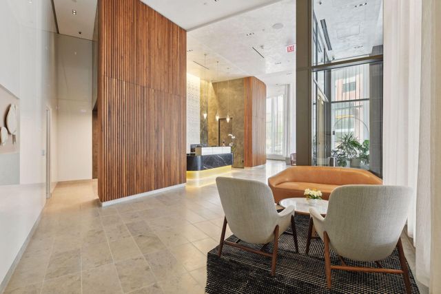 255 Hennepin Avenue 3303, Minneapolis, MN 55408