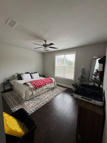 792 Cottage Park Dr, Nashville, TN 37207