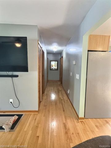 5611 Blackmoor Street, Commerce Twp, MI 48382