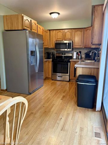 5611 Blackmoor Street, Commerce Twp, MI 48382