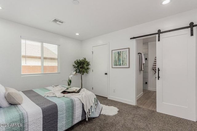 2210 E ALTA VISTA Road, Phoenix, AZ 85042