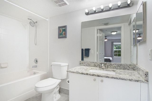 4041 San Marino Boulevard 307, West Palm Beach, FL 33409