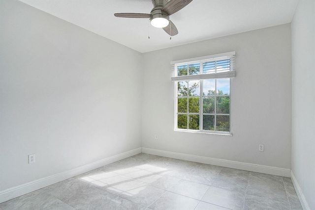 4041 San Marino Boulevard 307, West Palm Beach, FL 33409