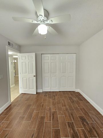 1681 Balfour Point Drive A, West Palm Beach, FL 33411