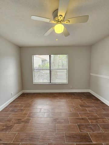 1681 Balfour Point Drive A, West Palm Beach, FL 33411