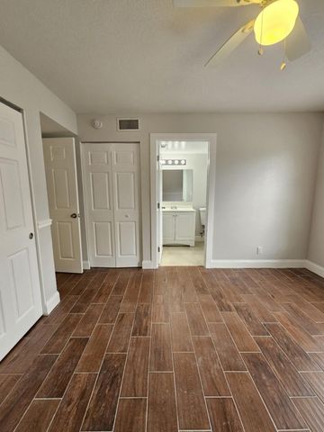 1681 Balfour Point Drive A, West Palm Beach, FL 33411