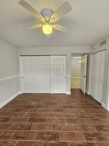 1681 Balfour Point Drive A, West Palm Beach, FL 33411
