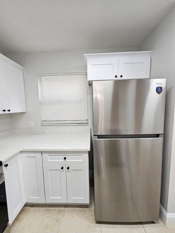 1681 Balfour Point Drive A, West Palm Beach, FL 33411