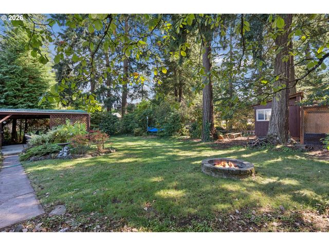 12504 Se MADISON St, Portland, OR 97233