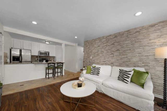 9860 Dale C3, Spring Valley, CA 91977