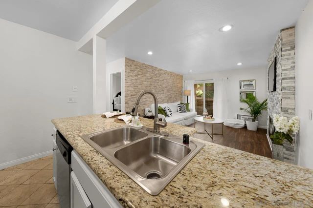 9860 Dale C3, Spring Valley, CA 91977