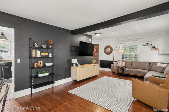 409 Gardenia Avenue, Royal Oak, MI 48067