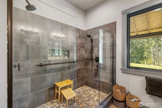 32065 Epic Place NE, Kingston, WA 98346