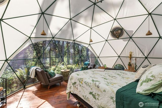 32065 Epic Place NE, Kingston, WA 98346