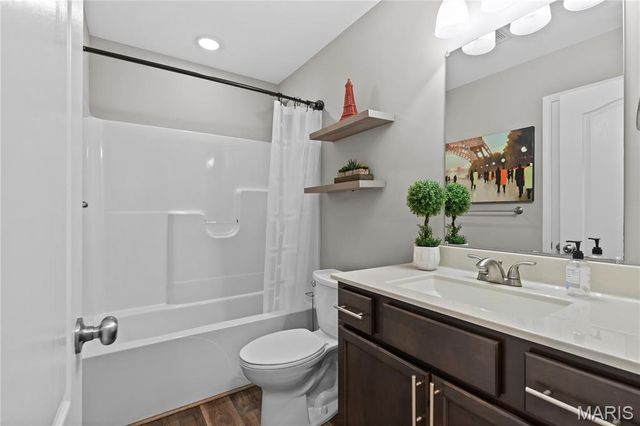 9841 Ridgecrest Drive, Hillsboro, MO 63050