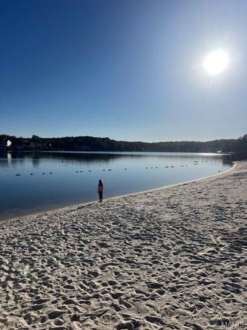 9841 Ridgecrest Drive, Hillsboro, MO 63050