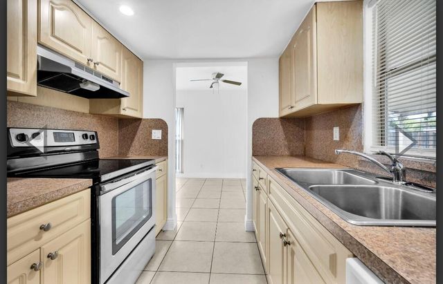 7903 NW 73rd Avenue, Tamarac, FL 33321