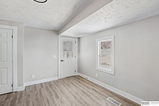 92 S Clarkson Street, Fremont, NE 68025