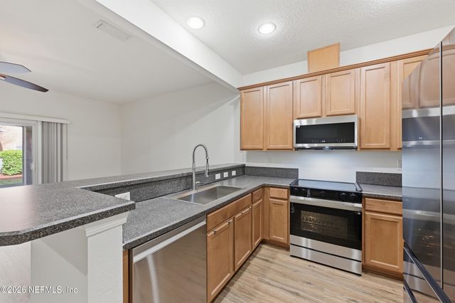 13491 ESSENCE Court, Jacksonville, FL 32258