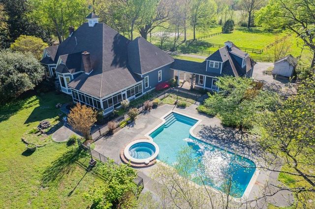 230 LEVY DR, Somerville, TN 38068